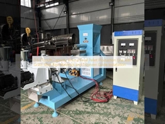 Ligne de production de granulés d'aliments pour animaux d'une capacité de 0,5 à 1 tonne/heure avec matières premières à base de farine d'herbe et guide d'installation par un ingénieur