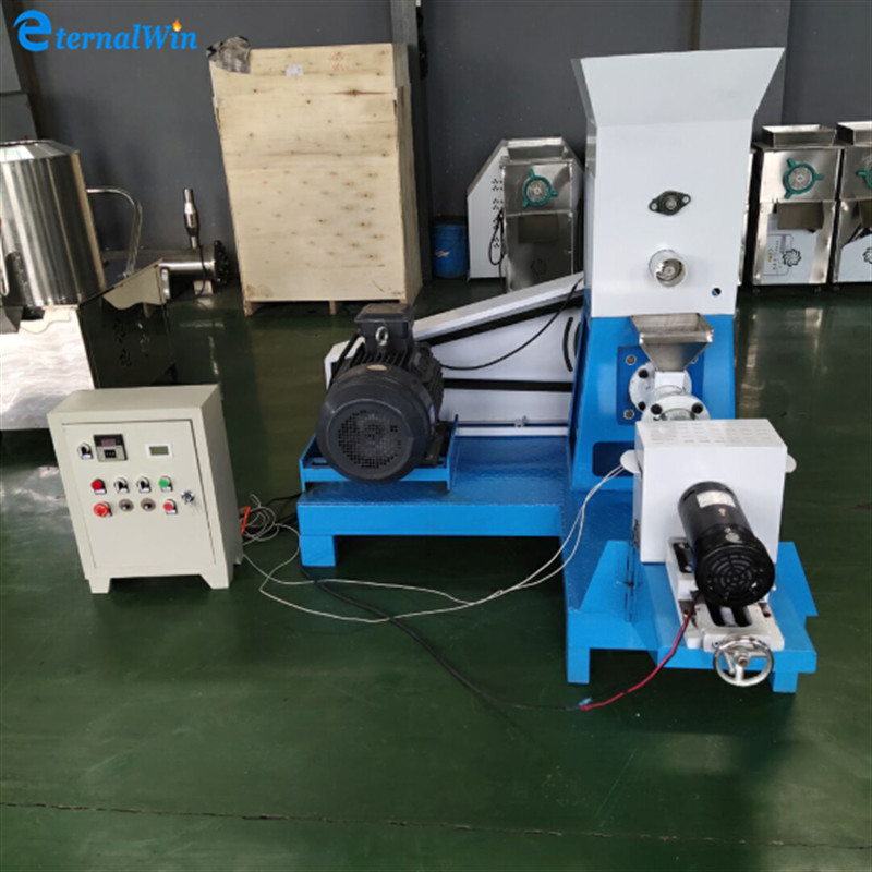 50 kg/h en acier au carbone Produits aquatiques de petite taille Extrudeuse à vis pour aliments pour animaux de compagnie Production d'aliments gonflés Fabrication d'aliments pour animaux