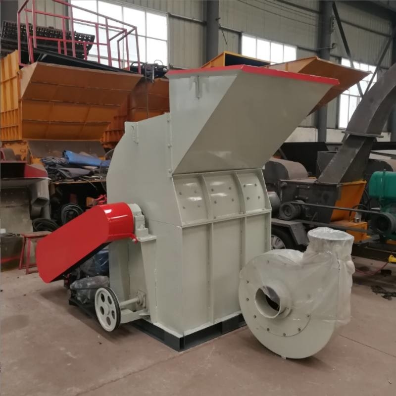 200 kg/h Broyeur à bois Machine de concassage de bois petite multi-fonctionnelle Scie à bois Scie à bambou