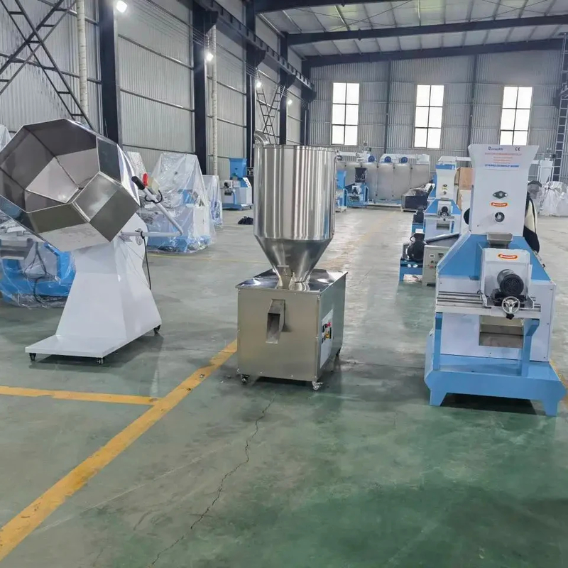 Puissance 132kW Contrôle numérique de la température Extrudeuse pour chiens 220V/380V Voltage 40-2000kg/h Capacité