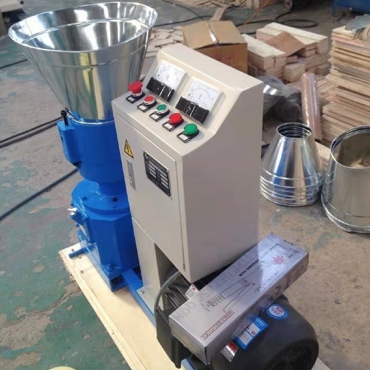 200-300 KG/H Capacité machine de broyeur à granulés de fourrage machine de transformation d'aliments pour oiseaux d'animaux à haute productivité 7.5kw moteur