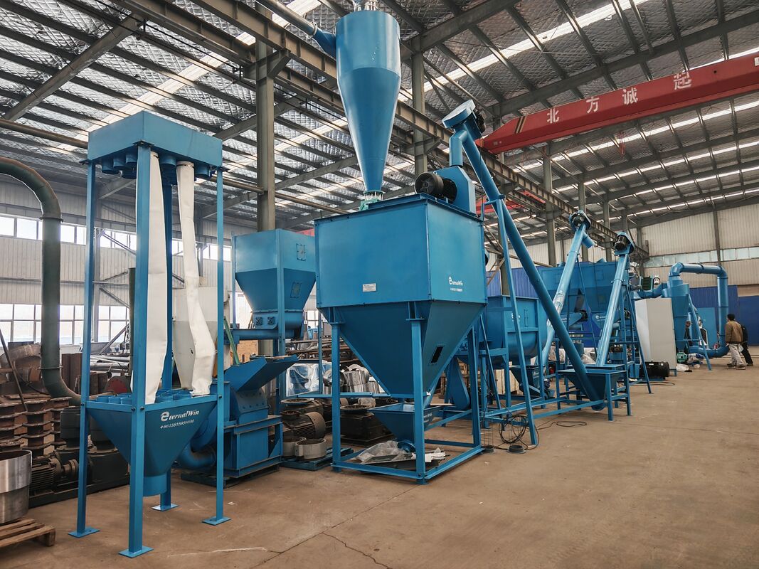 Ligne de granulation d'aliments pour animaux personnalisable avec guide d'installation par ingénieur et alimentation 380V/50Hz/3 phases