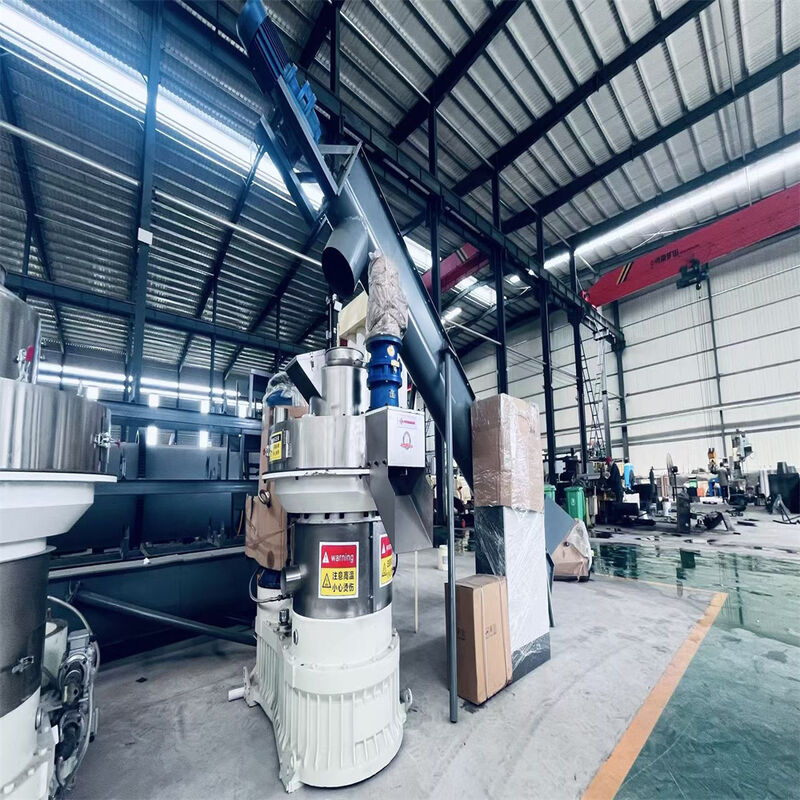 Granulateur à granulés de bois à matrice annulaire à haut rendement pour combustible de biomasse, avec construction robuste et conception conviviale