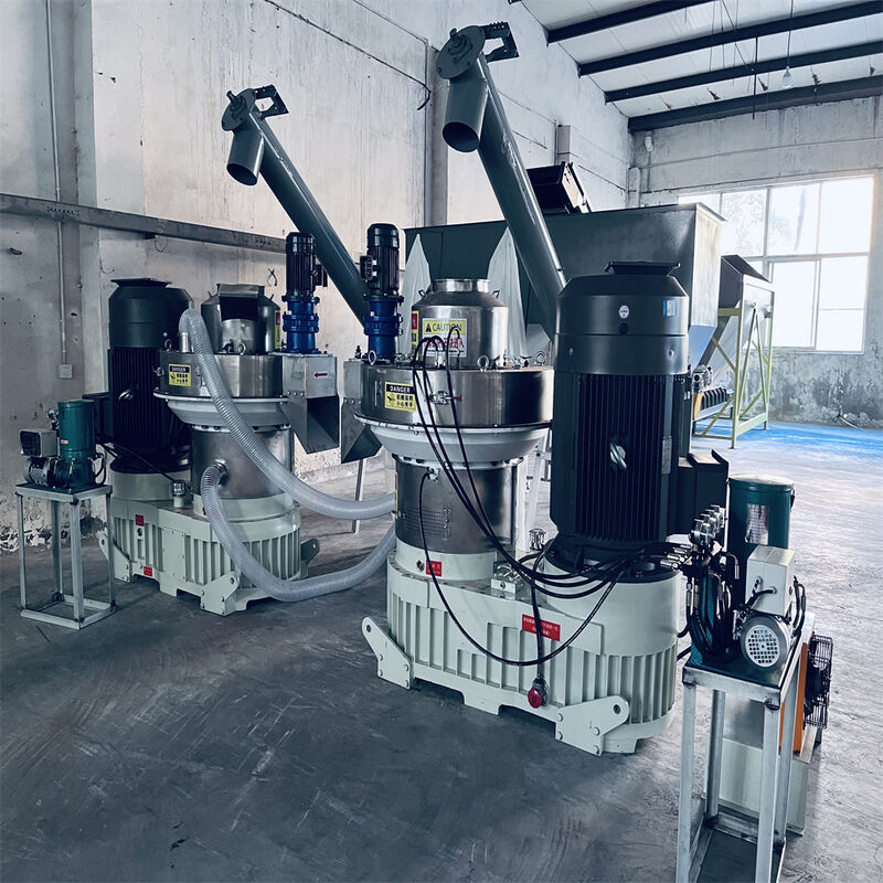 Ligne de production de granulés de biomasse de haute capacité 1-10TPH pour les copeaux de bois de paille de pin