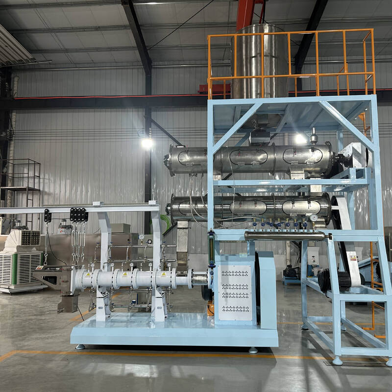 Ligne d'extrusion d'alimentation multifonctionnelle à double vis, capacité de 500 kg/h à 10 t/h, pour la production d'aliments pour poissons et d'aliments pour animaux de compagnie avec construction en acier inoxydable.